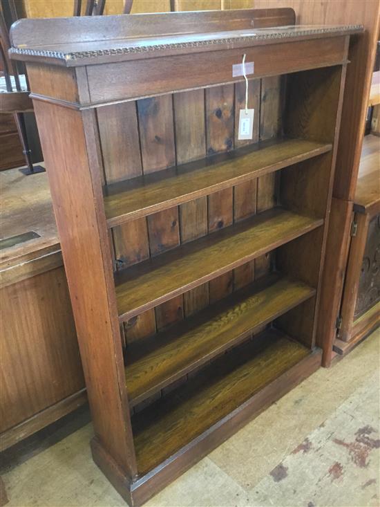 Oak open dwarf  bookcase